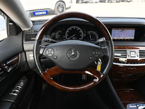Used 2012 Mercedes-Benz CL 550 CL 550 image 10