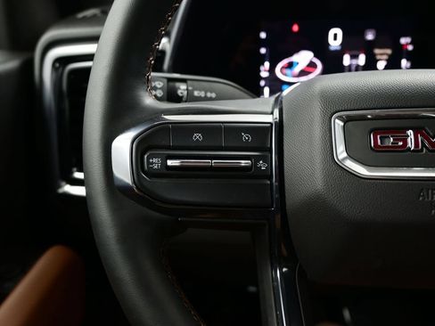Used 2023 GMC Canyon AT4 w/ AT4 Premium Package AWD/4WD image 17