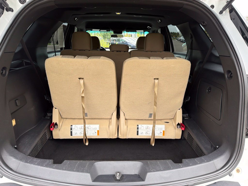 Used 2017 Ford Explorer FWD image 19