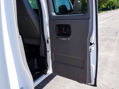 Used 2017 Chevrolet Express 3500 LT w/ LT Preferred Equipment Group RWD image 47