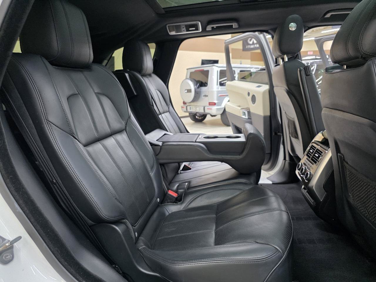 Used 2015 Land Rover Range Rover Sport HSE AWD/4WD image 24