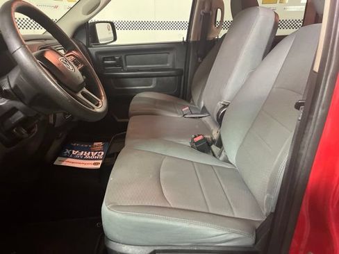 Used 2017 RAM 1500 Express AWD/4WD image 12