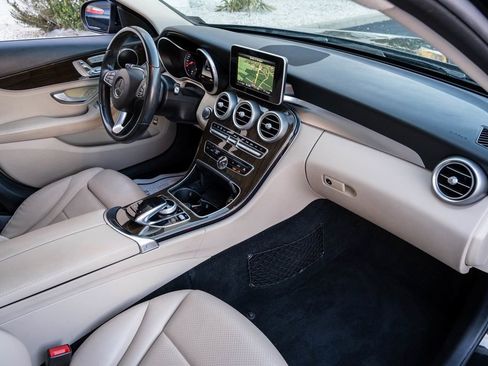 Used 2015 Mercedes-Benz C 300 Sedan image 26