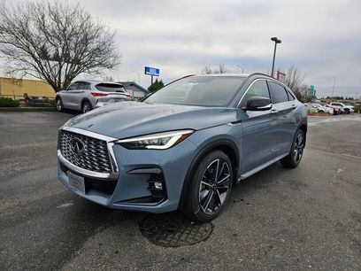 New 2025 INFINITI QX55 Essential