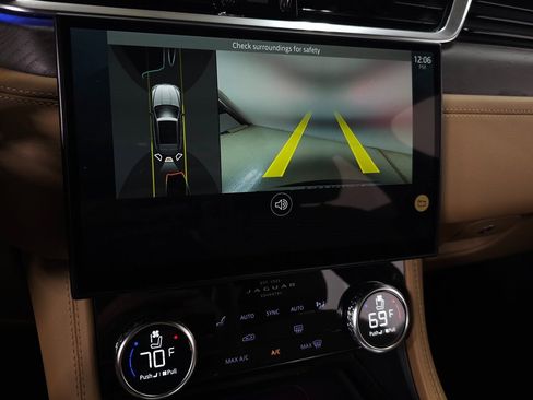 Used 2022 Jaguar F-PACE S image 28