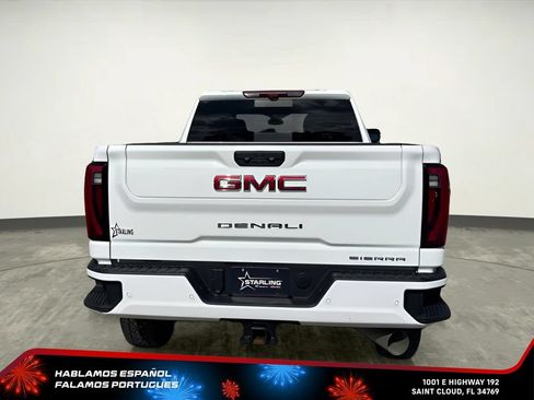 Used 2025 GMC Sierra 3500 Denali w/ Denali Reserve Package AWD/4WD image 4