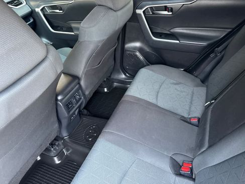 Used 2025 Toyota RAV4 XLE w/ Convenience Package AWD/4WD image 4