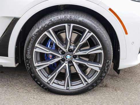 Used 2021 BMW X7 M50i AWD/4WD image 11