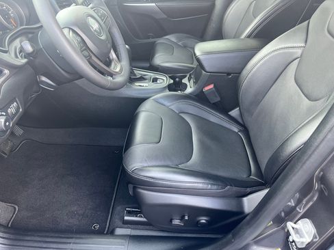 Used 2022 Jeep Cherokee Latitude Lux image 15