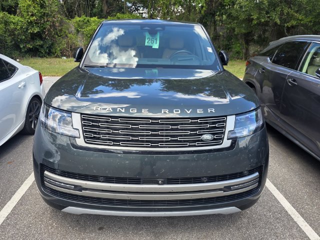 Used 2024 Land Rover Range Rover SE AWD/4WD image 2