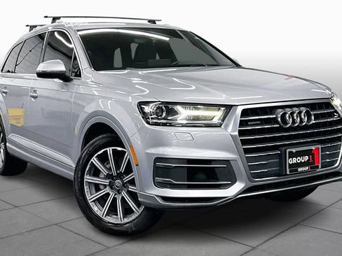Used 2017 Audi Q7 3.0T Premium Plus w/ Premium Plus Package image 2