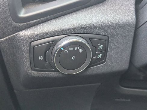 Used 2018 Ford EcoSport SE w/ SE Convenience Package image 24