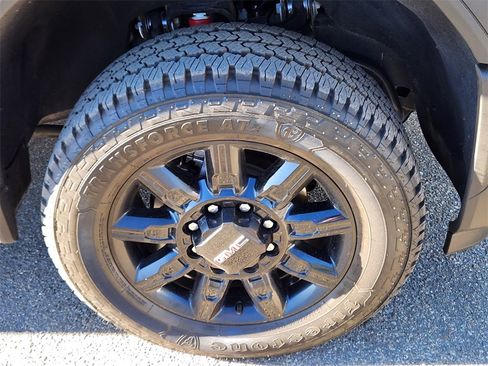 Used 2025 GMC Sierra 3500 AT4 w/ AT4 Premium Plus Package image 15