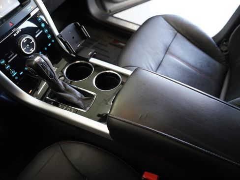 Used 2012 Ford Edge Limited image 17