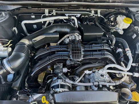 Used 2020 Subaru Outback Premium image 40