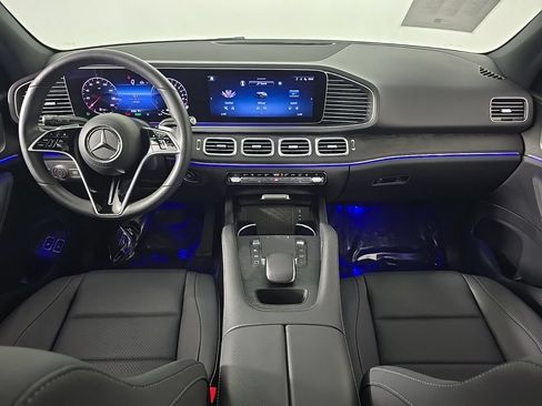 Certified 2025 Mercedes-Benz GLE 450e 4MATIC w/ Driver Assistance Package image 29