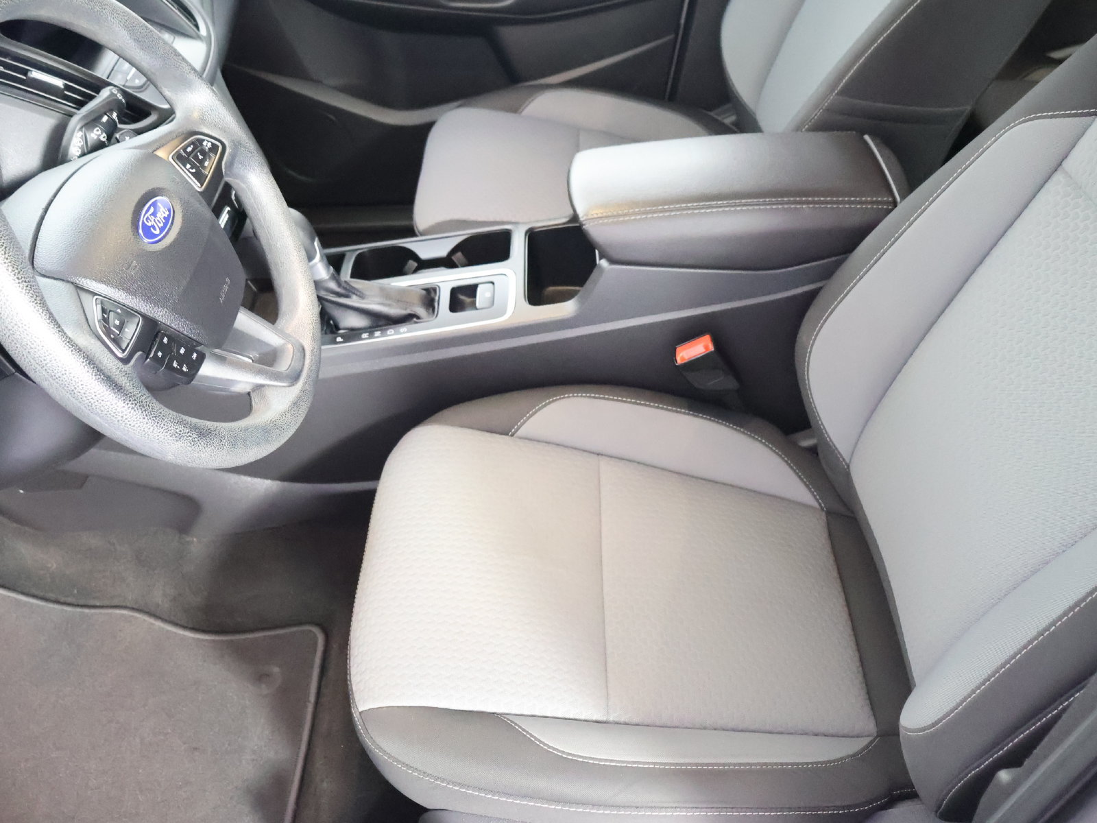 Used 2017 Ford Escape SE w/ Equipment Group 201A AWD/4WD image 26