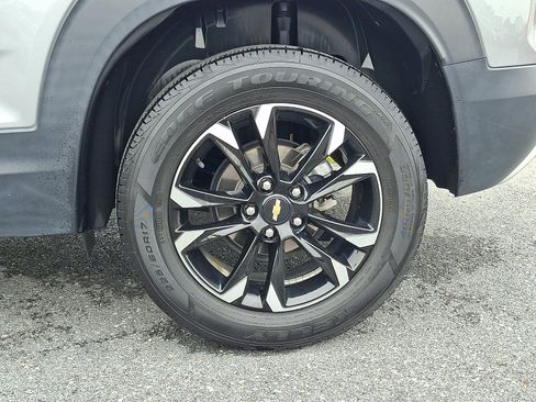 Used 2023 Chevrolet TrailBlazer LT w/ Convenience Package AWD/4WD image 8