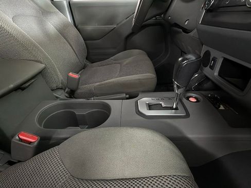 Used 2020 Nissan Frontier SV image 27