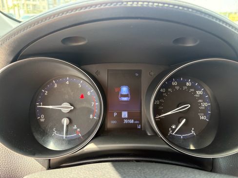 Used 2021 Toyota C-HR LE image 15