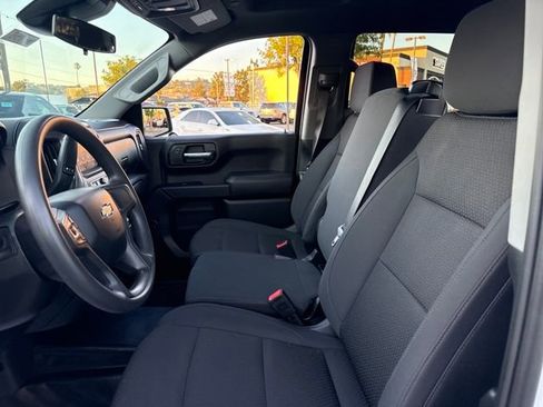 Certified 2025 Chevrolet Silverado 1500 W/T w/ WT Value Package image 28