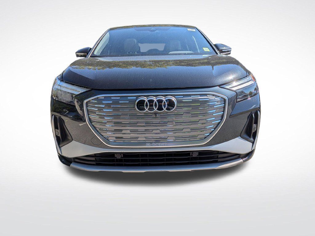 Used 2023 Audi Q4 e-tron Premium Plus w/ Premium Plus AWD/4WD image 9