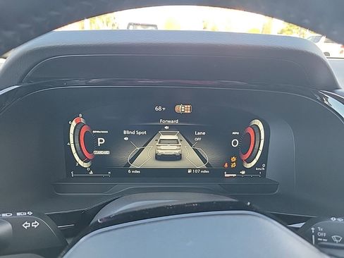 New 2026 Nissan Pathfinder SL image 32