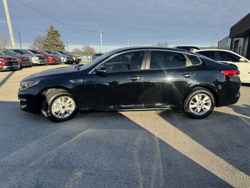Used 2017 Kia Optima LX image 5