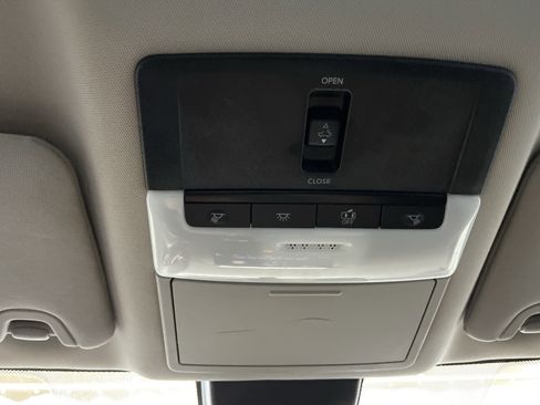 Used 2022 Nissan Altima 2.5 SR w/ Midnight Edition Package image 21