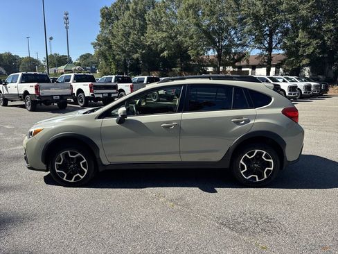 Used 2016 Subaru Crosstrek 2.0i Limited image 8