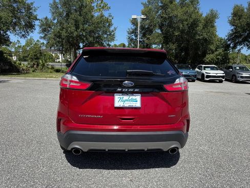 Used 2022 Ford Edge Titanium AWD/4WD image 11