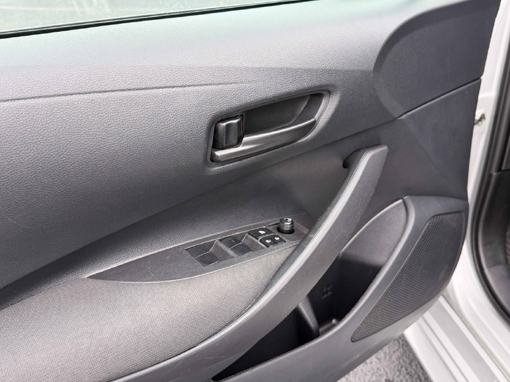 Used 2024 Toyota Corolla LE FWD image 28