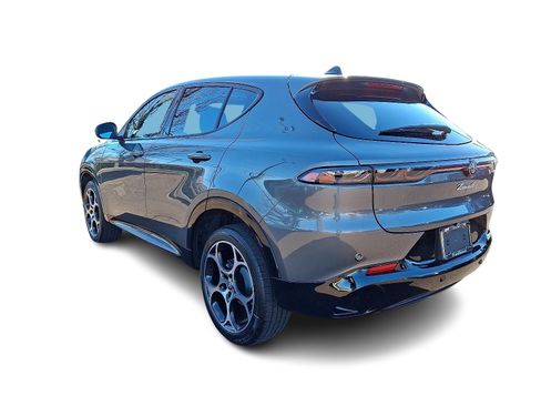 New 2025 Alfa Romeo Tonale w/ Premium Package image 3