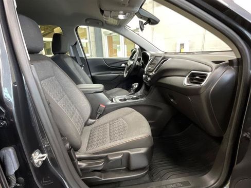 Used 2023 Chevrolet Equinox LT FWD image 18