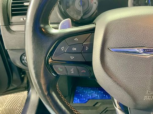 Used 2016 Chrysler 300 S RWD image 17