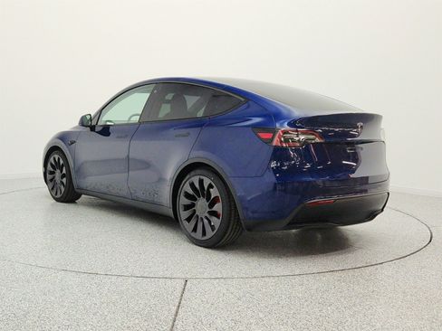 Used 2021 Tesla Model Y Performance AWD/4WD image 7