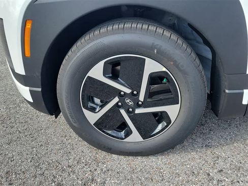 New 2026 Hyundai Ioniq 9 SE image 5