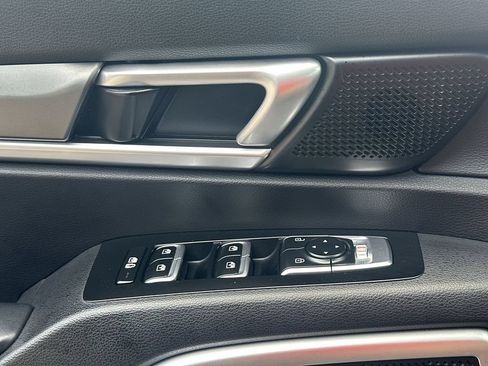 Used 2020 Kia Telluride S w/ S 8 Passenger Seating Package FWD image 30