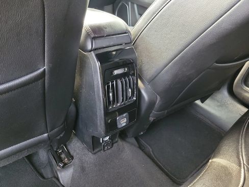 Used 2024 Jeep Compass Latitude AWD/4WD image 14