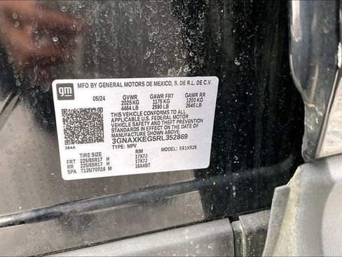 Used 2024 Chevrolet Equinox LT image 33