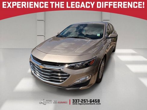 Used 2024 Chevrolet Malibu LS FWD image 1