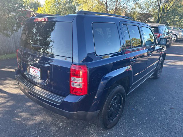 Used 2016 Jeep Patriot Sport w/ Power Value Group AWD/4WD image 4