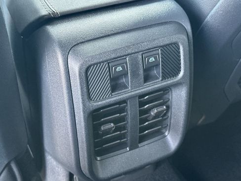 New 2025 Ford Bronco Badlands image 14