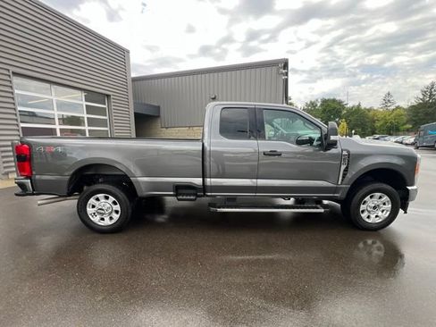 Used 2023 Ford F250 XLT w/ 360-Degree Camera Package AWD/4WD image 4