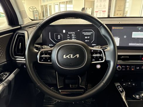Used 2024 Kia Sorento SX FWD image 14