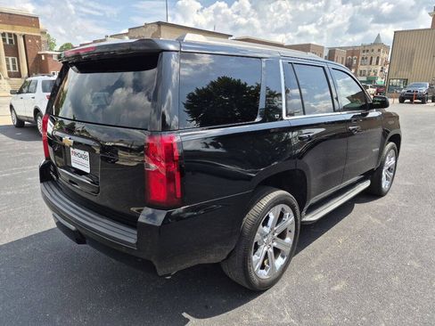 Used 2017 Chevrolet Tahoe LT w/ Luxury Package AWD/4WD image 5