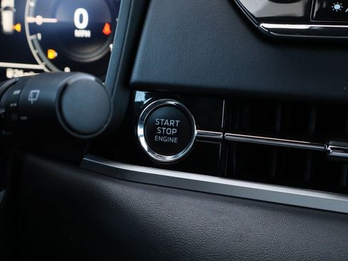 Used 2023 Mitsubishi Outlander SEL image 17