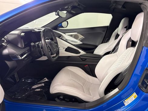 Used 2024 Chevrolet Corvette Stingray Preferred Cpe w/ Z51 Performance Package RWD image 21