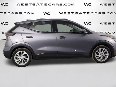 Used 2022 Chevrolet Bolt EUV LT w/ Driver Confidence Package image 42