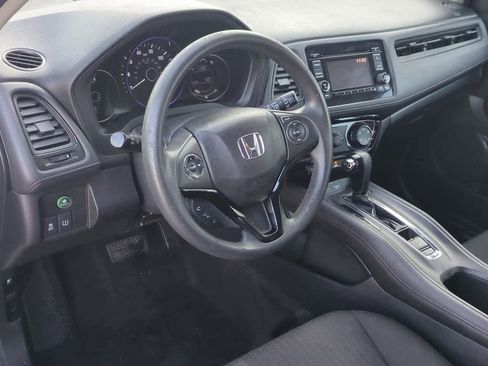 Used 2016 Honda HR-V LX image 2